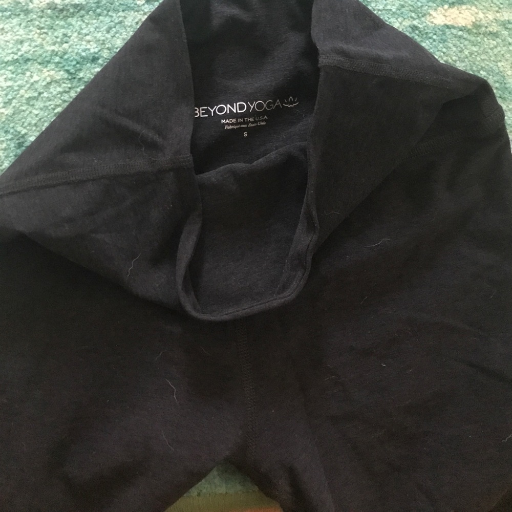 Beyond Yoga High Waisted Small Black Biker Short